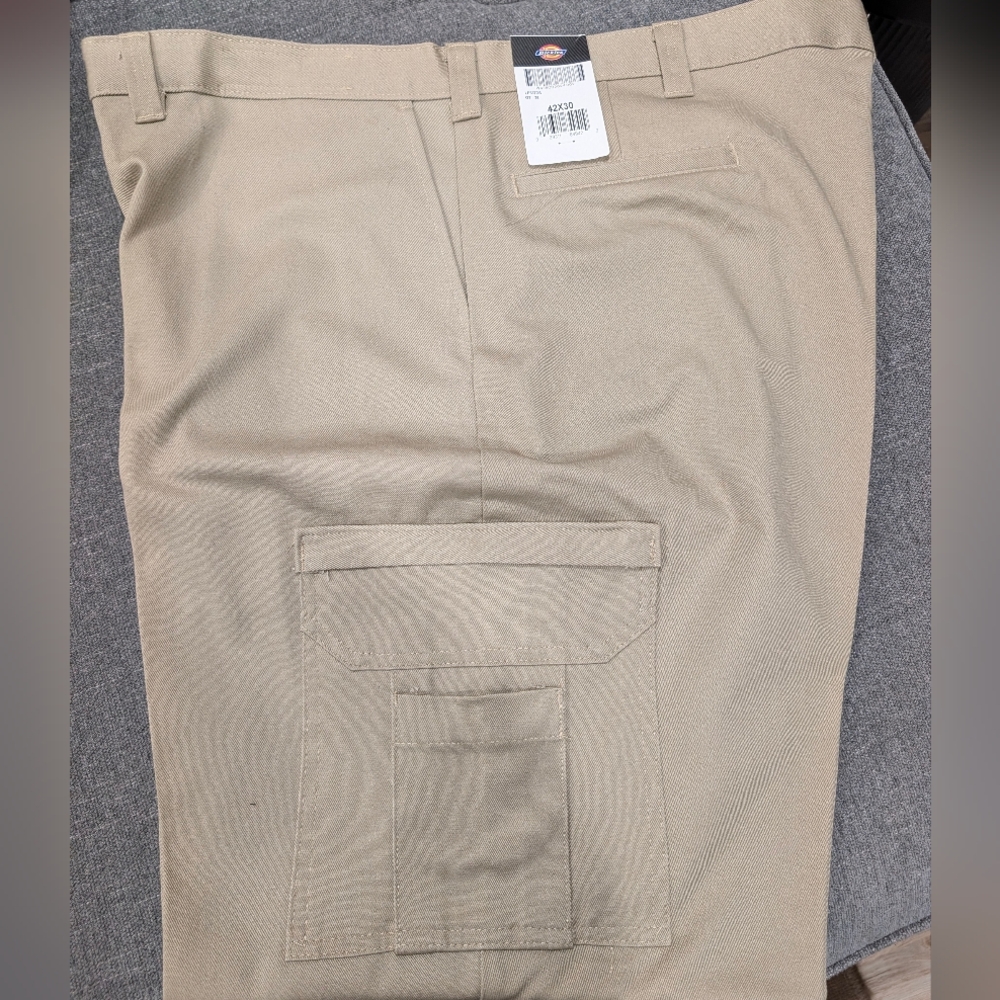 Dickies Men's Cargo Work Pants, 42x30" LP337DS, NWT